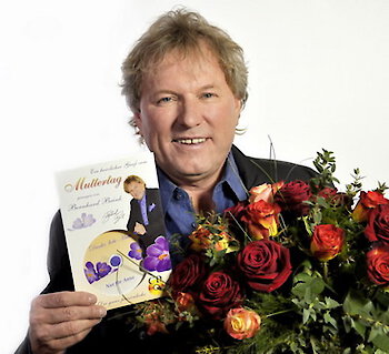 Ein musikalischer Blumenstrauß für alle Mütter: Die ganz persönliche Muttertags-CD von und mit Bernhard Brink